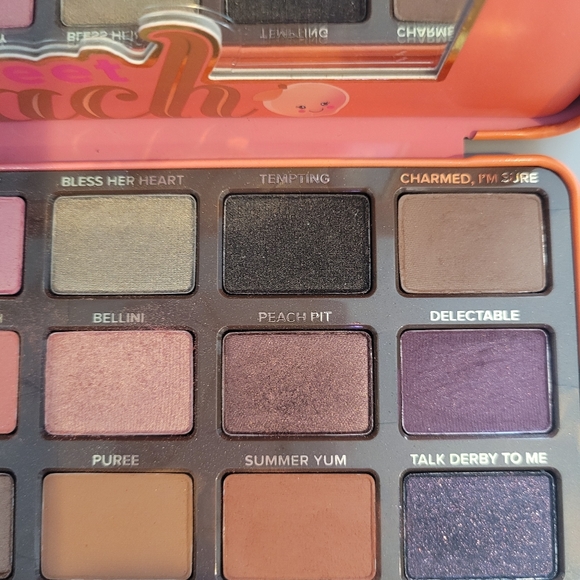 Too Faced Sweet peach palette - Picture 4 of 5